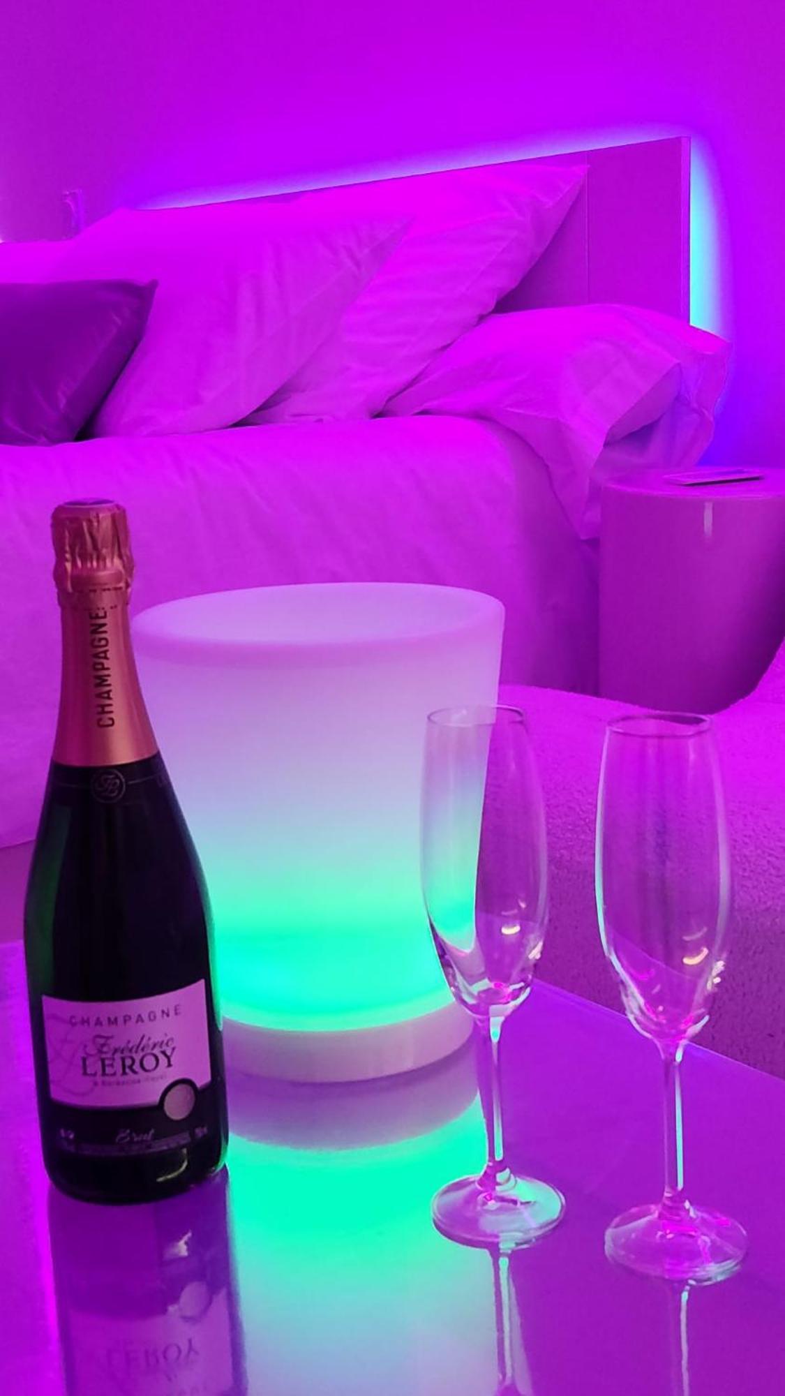 Love Room A 30 Mn Des Plages Et De Vannes Questembert Εξωτερικό φωτογραφία